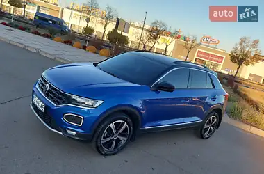 Volkswagen T-Roc 2019