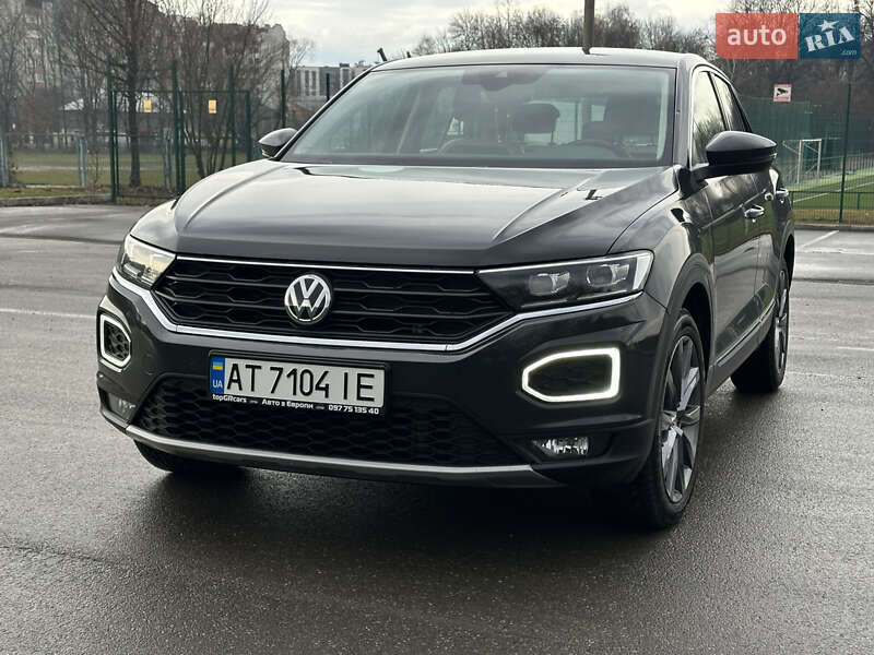 Внедорожник / Кроссовер Volkswagen T-Roc 2018 в Ивано-Франковске