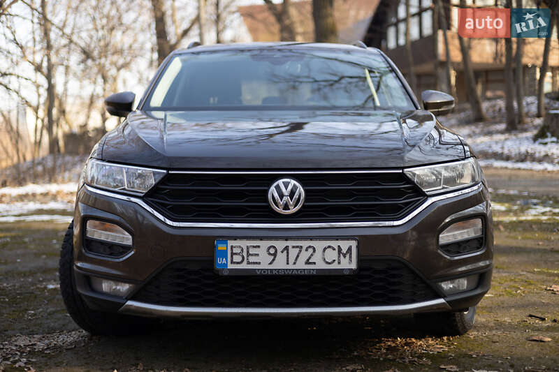 Внедорожник / Кроссовер Volkswagen T-Roc 2019 в Устиновке