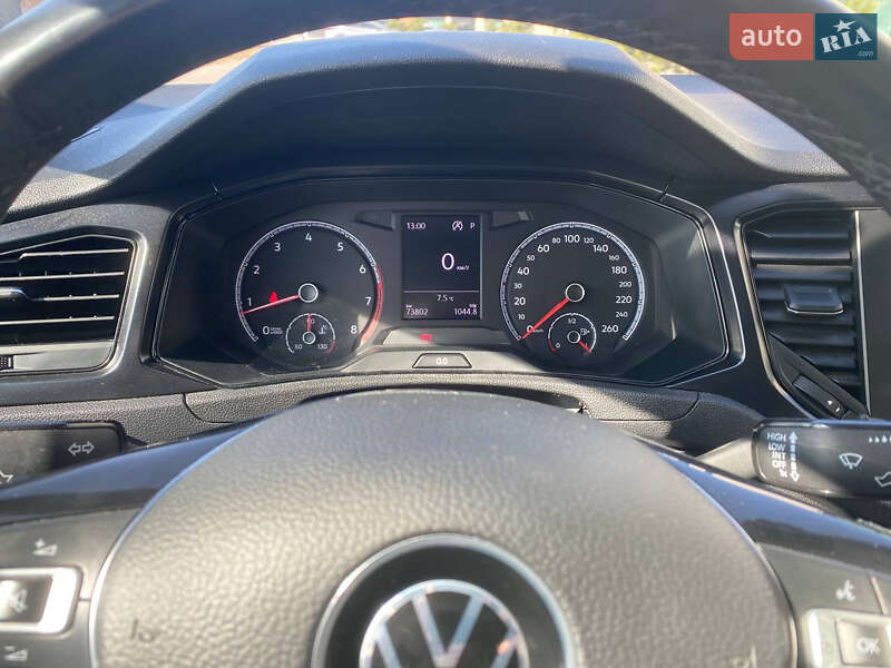 Внедорожник / Кроссовер Volkswagen T-Roc 2021 в Хмельницком