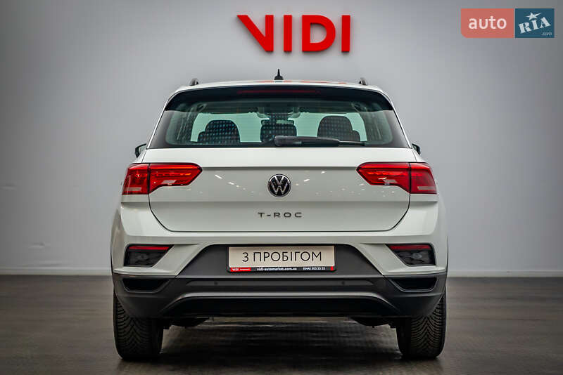 Позашляховик / Кросовер Volkswagen T-Roc 2021 в Києві