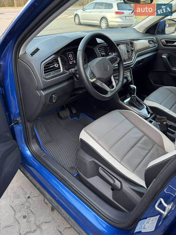 Внедорожник / Кроссовер Volkswagen T-Roc 2018 в Ровно