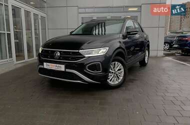 Позашляховик / Кросовер Volkswagen T-Roc 2023 в Івано-Франківську