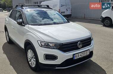 Позашляховик / Кросовер Volkswagen T-Roc 2021 в Києві