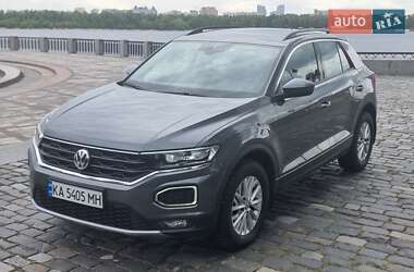 Внедорожник / Кроссовер Volkswagen T-Roc 2019 в Киеве