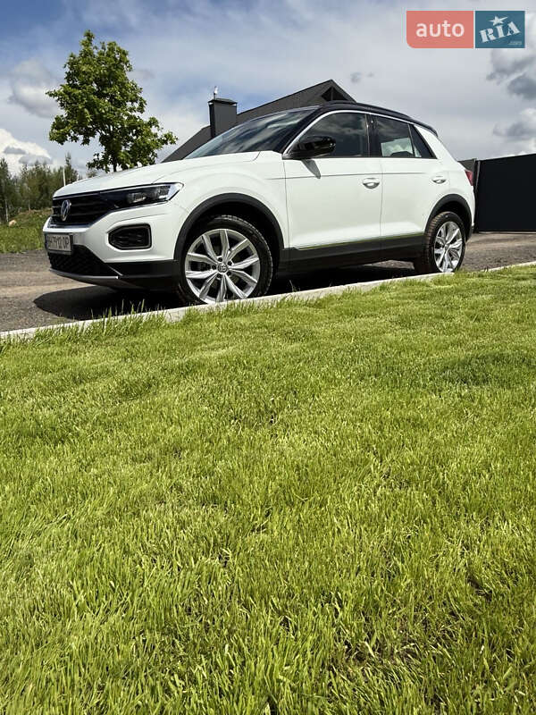 Внедорожник / Кроссовер Volkswagen T-Roc 2021 в Чернигове