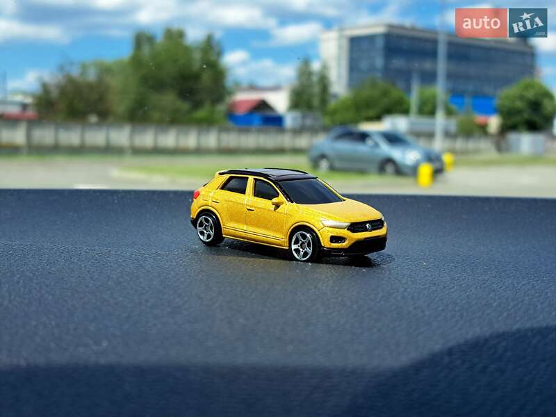 Позашляховик / Кросовер Volkswagen T-Roc 2019 в Києві