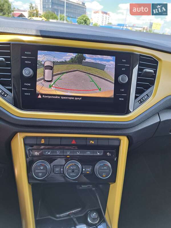 Позашляховик / Кросовер Volkswagen T-Roc 2019 в Києві