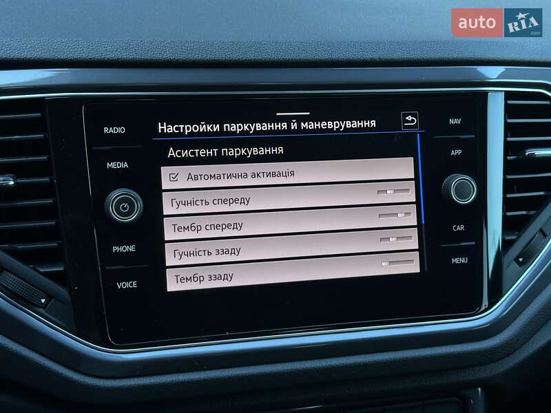 Позашляховик / Кросовер Volkswagen T-Roc 2021 в Мукачевому