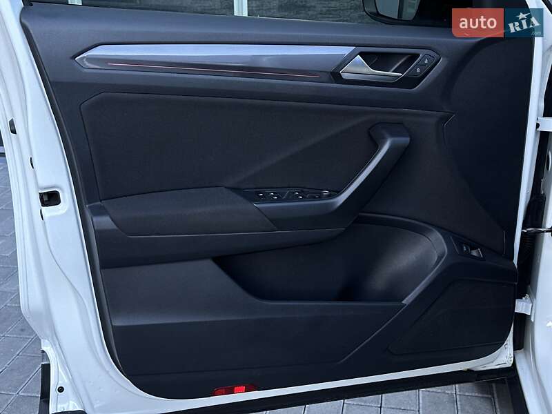 Позашляховик / Кросовер Volkswagen T-Roc 2021 в Мукачевому