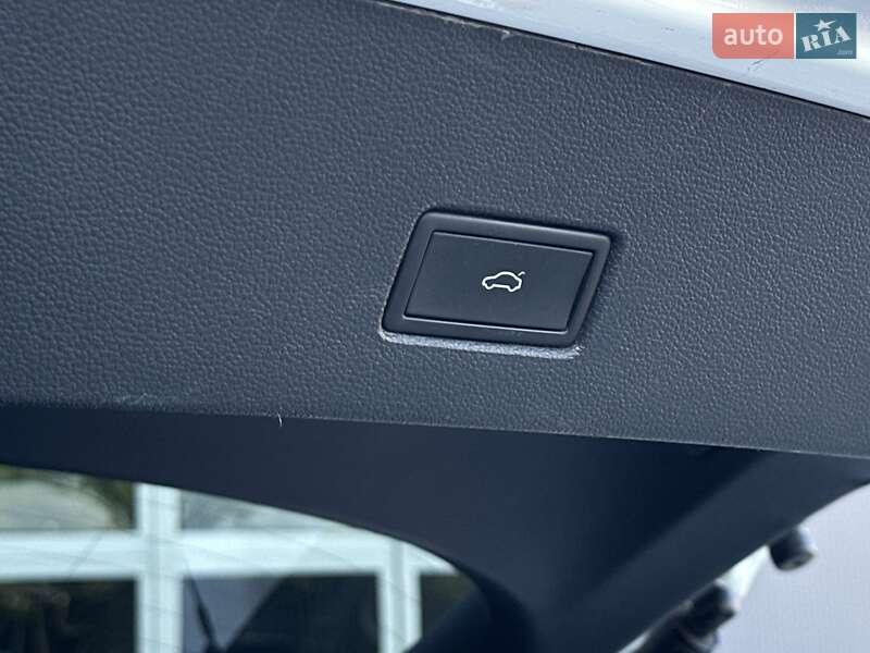 Позашляховик / Кросовер Volkswagen T-Roc 2021 в Мукачевому