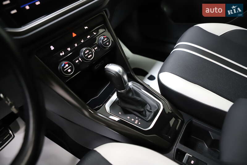 Внедорожник / Кроссовер Volkswagen T-Roc 2019 в Дрогобыче