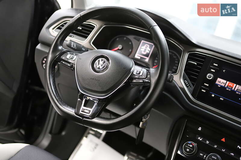 Внедорожник / Кроссовер Volkswagen T-Roc 2019 в Дрогобыче