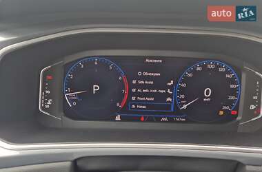 Внедорожник / Кроссовер Volkswagen T-Roc 2025 в 