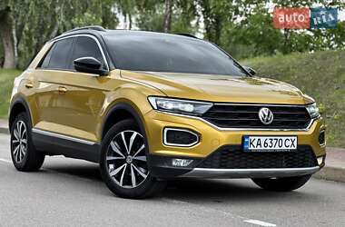 Внедорожник / Кроссовер Volkswagen T-Roc 2019 в Киеве