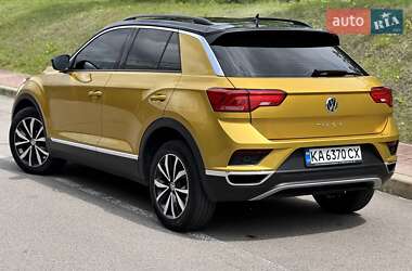 Внедорожник / Кроссовер Volkswagen T-Roc 2019 в 