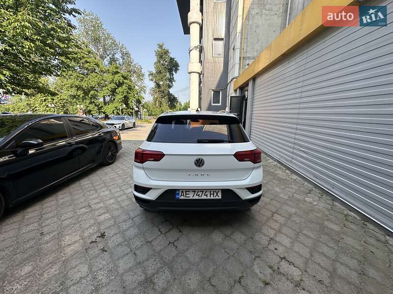 Внедорожник / Кроссовер Volkswagen T-Roc 2019 в Днепре