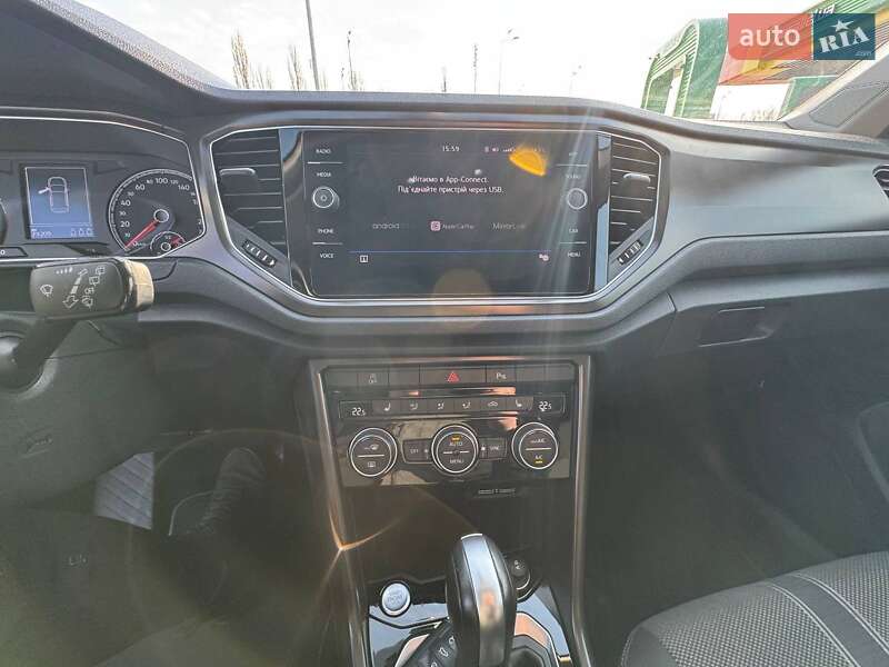 Внедорожник / Кроссовер Volkswagen T-Roc 2019 в Киеве