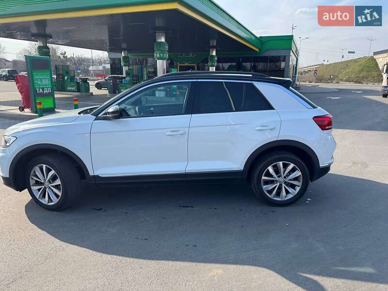 Внедорожник / Кроссовер Volkswagen T-Roc 2019 в Киеве