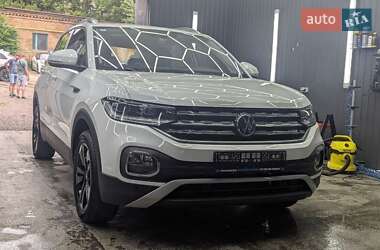 Позашляховик / Кросовер Volkswagen T-Roc 2024 в Києві