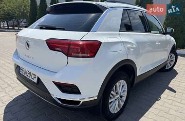 Внедорожник / Кроссовер Volkswagen T-Roc 2019 в 