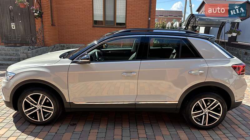 Внедорожник / Кроссовер Volkswagen T-Roc 2022 в Умани