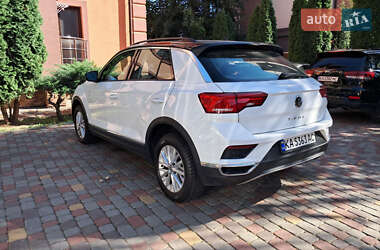 Внедорожник / Кроссовер Volkswagen T-Roc 2019 в 