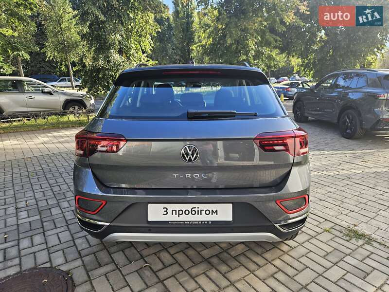 Внедорожник / Кроссовер Volkswagen T-Roc 2024 в Киеве