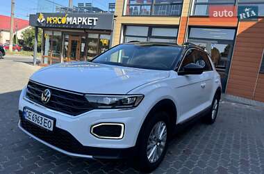 Позашляховик / Кросовер Volkswagen T-Roc 2021 в Чернівцях
