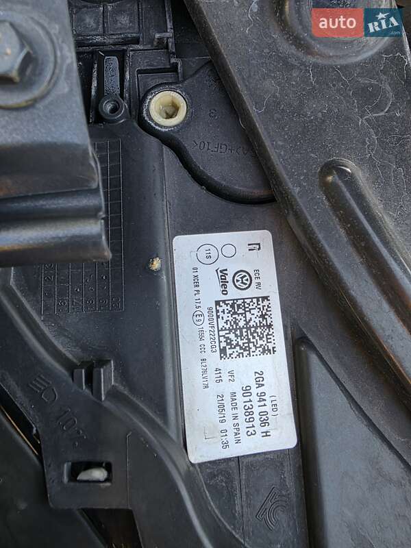 Внедорожник / Кроссовер Volkswagen T-Roc 2019 в Киеве