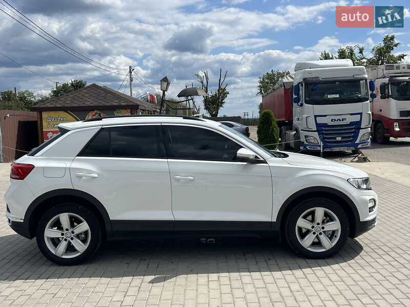 Внедорожник / Кроссовер Volkswagen T-Roc 2019 в Лопатине