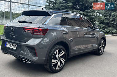 Внедорожник / Кроссовер Volkswagen T-Roc 2024 в 