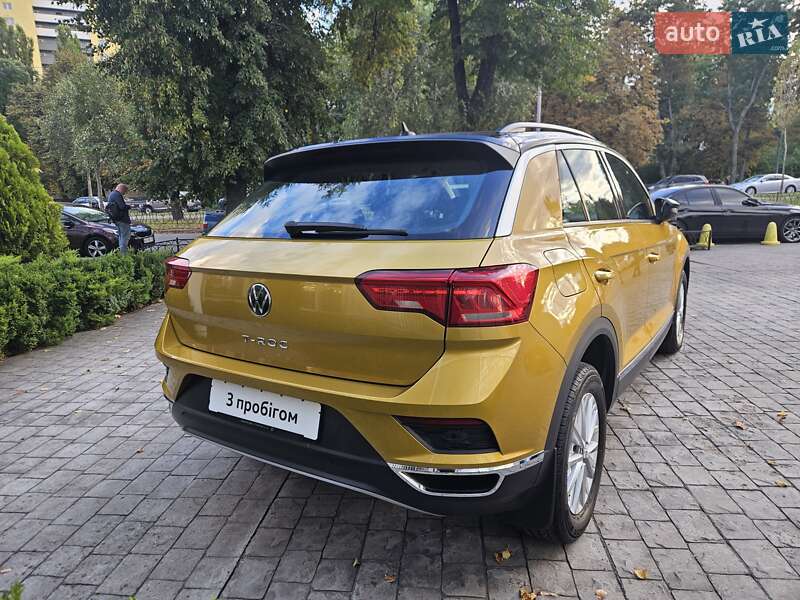 Внедорожник / Кроссовер Volkswagen T-Roc 2020 в Киеве