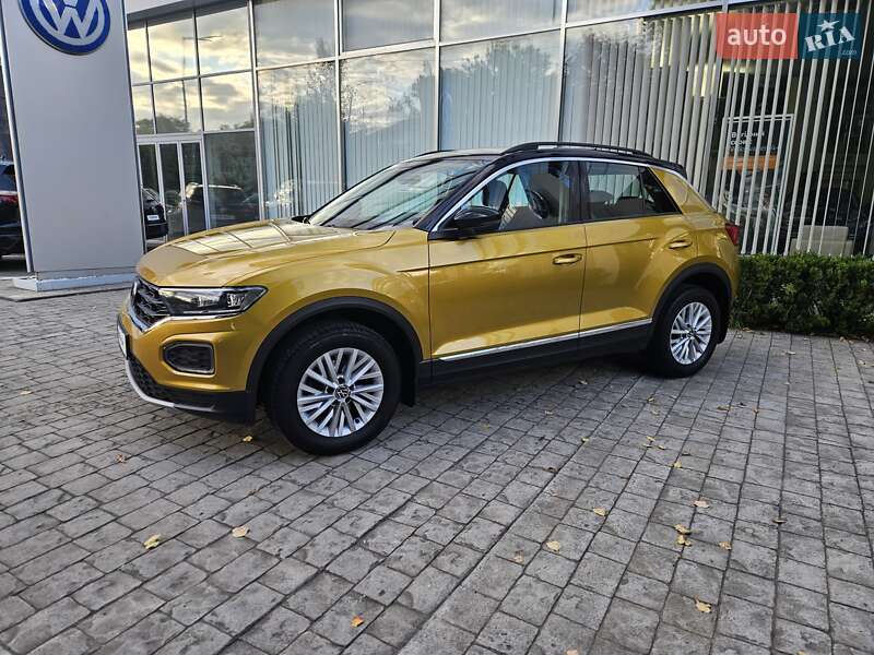 Внедорожник / Кроссовер Volkswagen T-Roc 2020 в Киеве