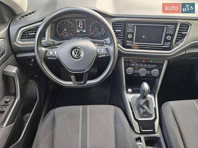 Внедорожник / Кроссовер Volkswagen T-Roc 2020 в Киеве