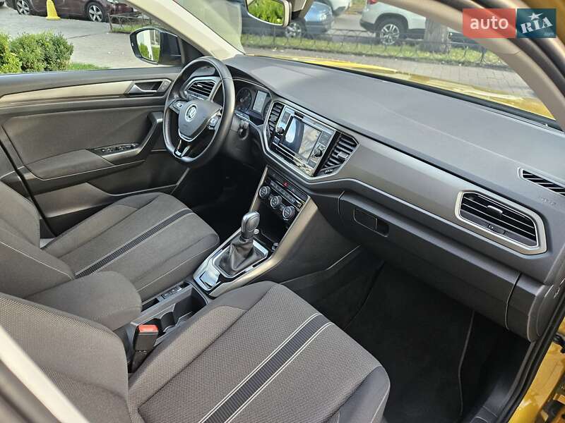 Внедорожник / Кроссовер Volkswagen T-Roc 2020 в Киеве