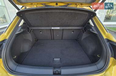 Внедорожник / Кроссовер Volkswagen T-Roc 2021 в 