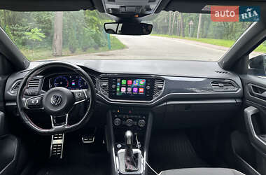 Внедорожник / Кроссовер Volkswagen T-Roc 2019 в 