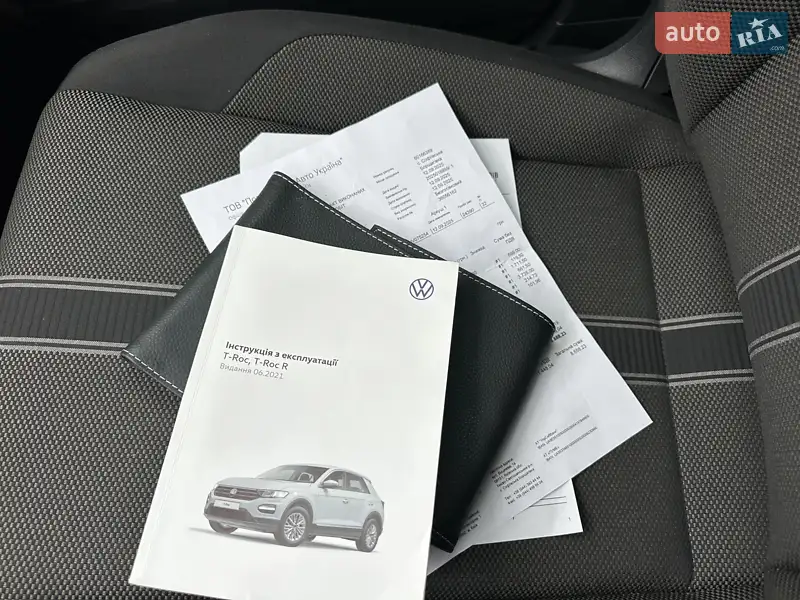 Внедорожник / Кроссовер Volkswagen T-Roc 2021 в Киеве документ