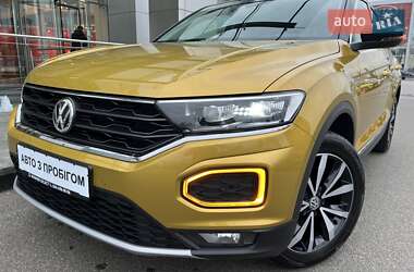 Внедорожник / Кроссовер Volkswagen T-Roc 2019 в Киеве