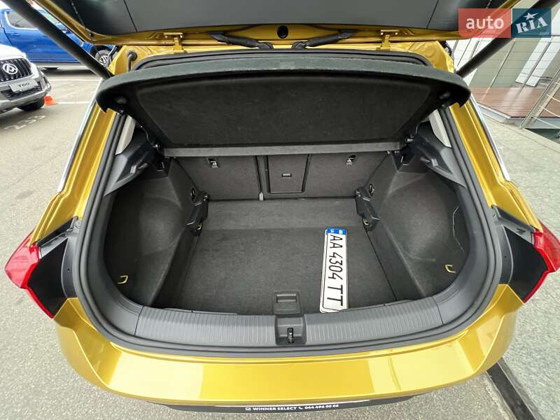 Позашляховик / Кросовер Volkswagen T-Roc 2019 в Києві