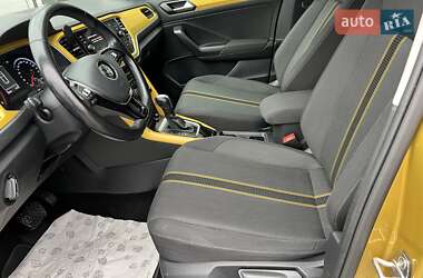 Внедорожник / Кроссовер Volkswagen T-Roc 2019 в 