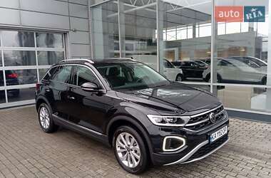Внедорожник / Кроссовер Volkswagen T-Roc 2024 в Киеве