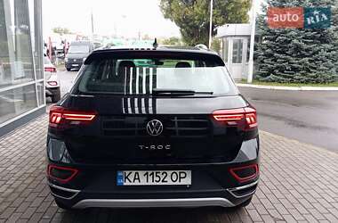 Внедорожник / Кроссовер Volkswagen T-Roc 2024 в 