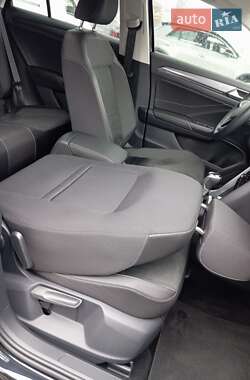 Внедорожник / Кроссовер Volkswagen T-Roc 2024 в 