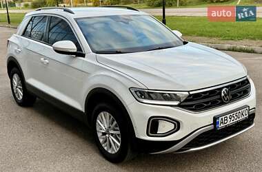 Внедорожник / Кроссовер Volkswagen T-Roc 2023 в Киеве