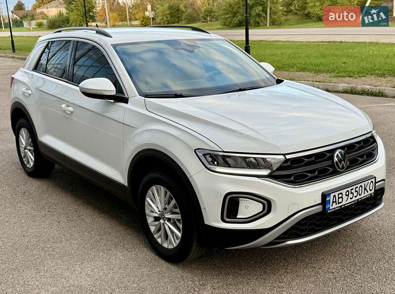 Внедорожник / Кроссовер Volkswagen T-Roc 2023 в Киеве фото 2 Внедорожник / Кроссовер Volkswagen T-Roc 2023 в Киеве