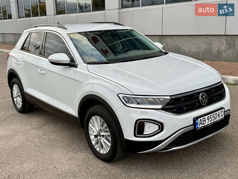 Внедорожник / Кроссовер Volkswagen T-Roc 2023 в Киеве фото 11 Внедорожник / Кроссовер Volkswagen T-Roc 2023 в Киеве