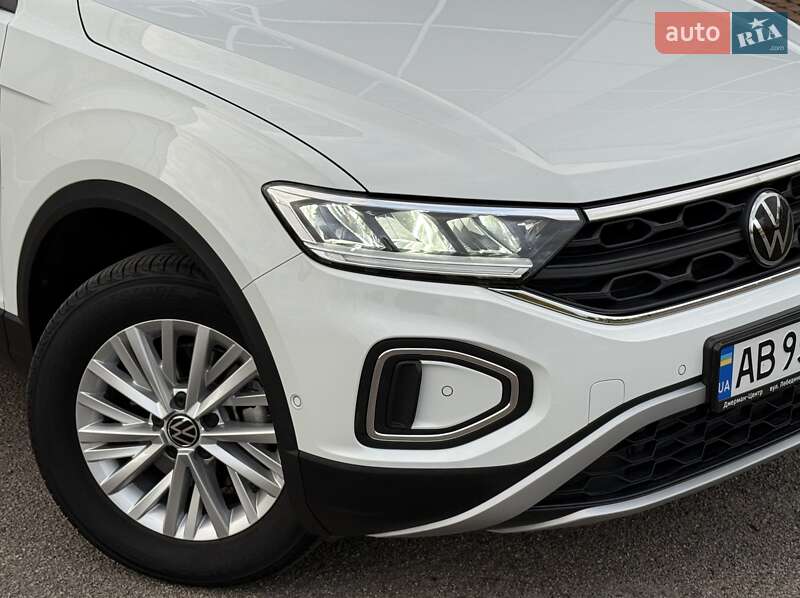 Внедорожник / Кроссовер Volkswagen T-Roc 2023 в Киеве фото 18 Внедорожник / Кроссовер Volkswagen T-Roc 2023 в Киеве