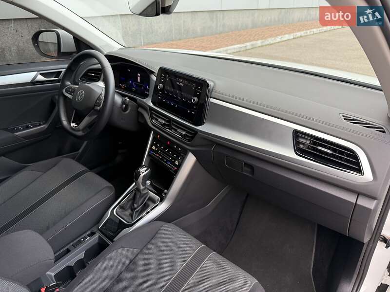 Внедорожник / Кроссовер Volkswagen T-Roc 2023 в Киеве фото 52 Внедорожник / Кроссовер Volkswagen T-Roc 2023 в Киеве